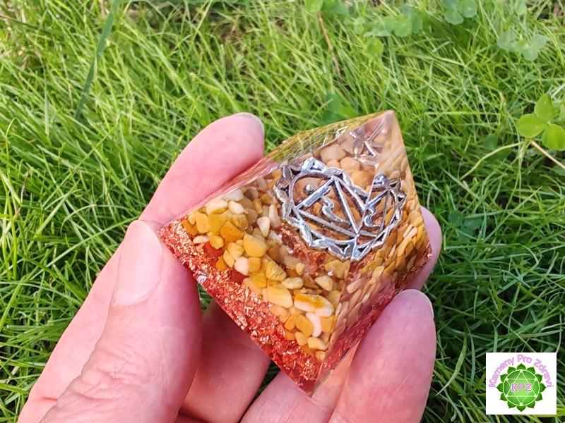 Orgonitová pyramida "Já dělám" - čakra Solar Plexus