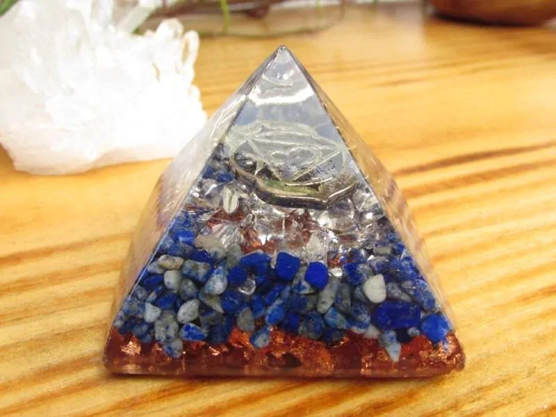 Orgonitová pyramida "Já vidím" - čakra třetího oka