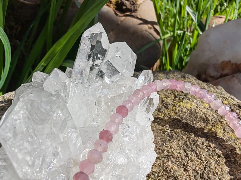 "Pro věčnou lásku" náhrdelník Růženín z Madagaskaru broušené rondelky