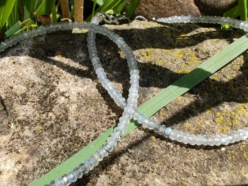 Náramek - Labradorit - rondelky broušené 1,5x2,9mm - "Do hloubi duše"