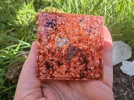 "Diamantové zdraví" , orgonit pyramida