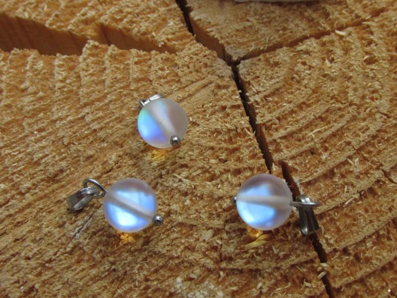 Opalitový přívěsek  - kulička hladká ledová 8mm