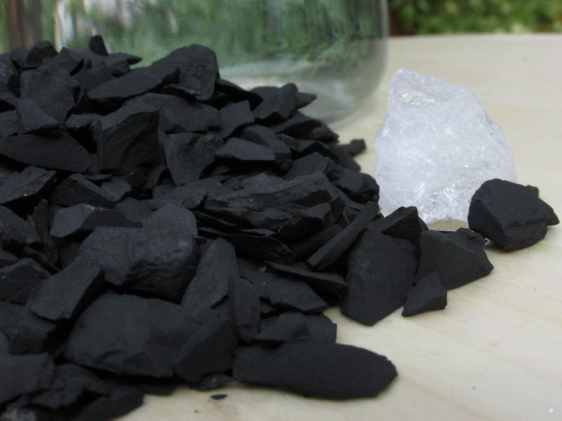 Aktivátor vody - Šungit drť drobné kousky (100g) + surový křišťál 