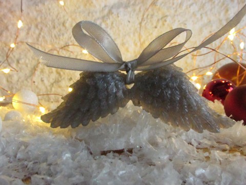 Vánoční orgonitová andělská křídla - stříbrně zářivá s vločkami pravého plátkového zlata