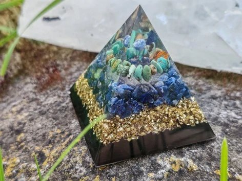 Orgonitová pyramida "Hluboké poznání & Důslednost pro Střelce"