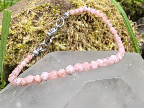 "Něžný Léčitel Srdce" - náramek rodochrozit broušené kuličky