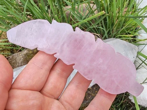 Vyřezávané růženínové pírko - Talisman lásky, něhy a aromaterapie *5