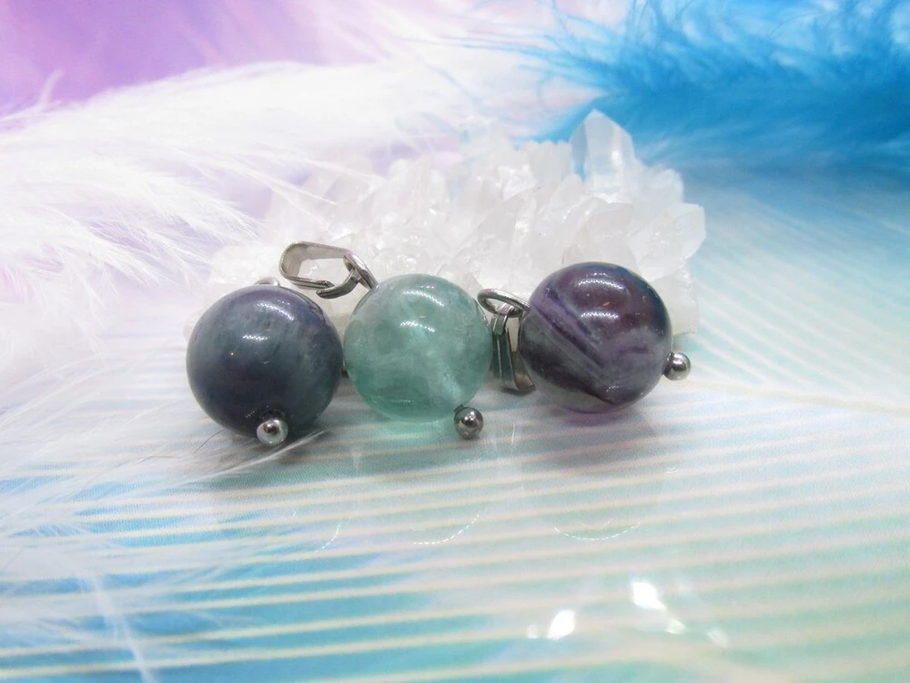 Přívěsek Fluorit duhový, 8mm