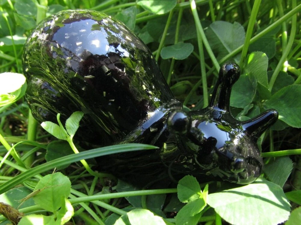 Šnek - Ochranný orgonit se šungitovým pudrem, velký
