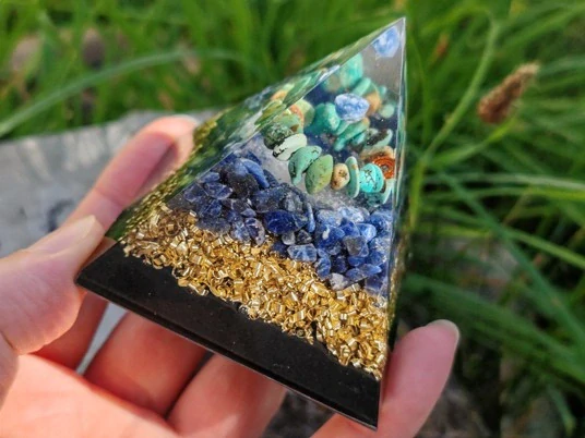 Orgonitová pyramida "Hluboké poznání & Důslednost pro Střelce"