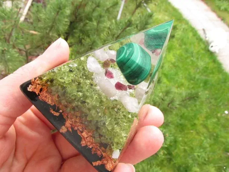 Orgonitová pyramida - Aktivace 4. čakry "Láska & Rovnováha & Léčení"