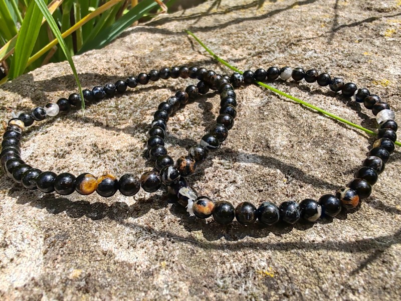 "Ochranný štít" náramek černý turmalín s křemenem, hladké kuličky