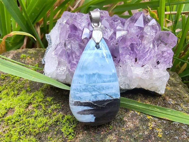 "Nebeský Dotek" přívěsek modrý Owyhee opál kabošon *11