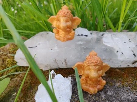 Orgonitový Ganesha "Zlatý úspěch" – Měď, Křišťál & Duhové odlesky