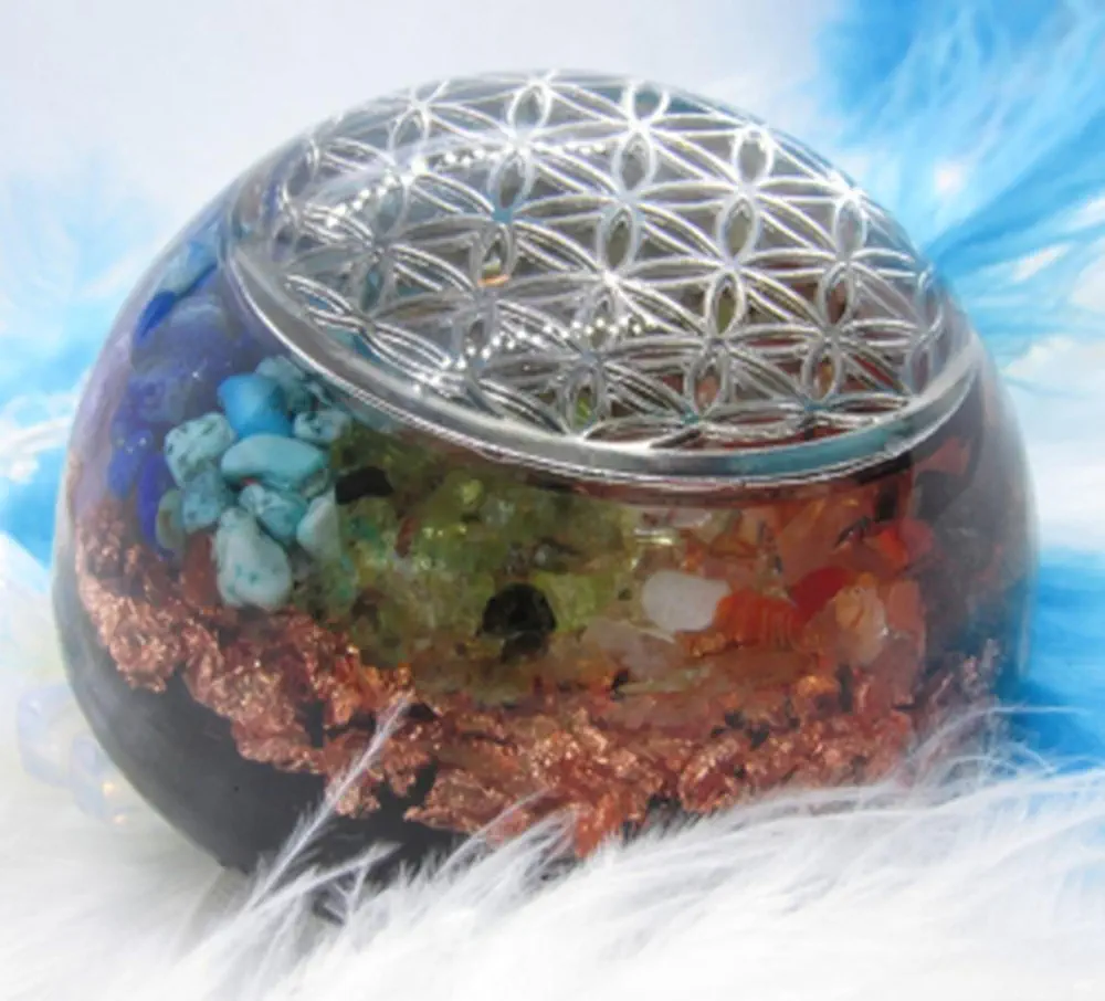 Orgonit polokoule - Čakry v rozkvětu - Květ života, čakrové kameny, vločky mědi, šungit