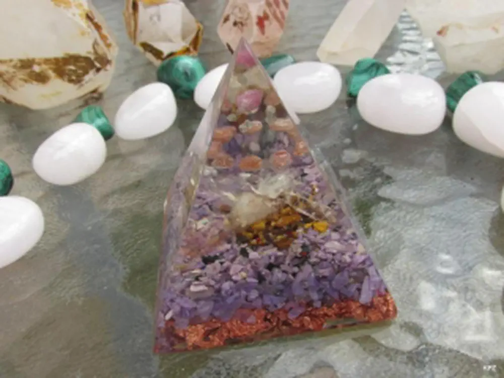 "Diamantové zdraví" , orgonit pyramida