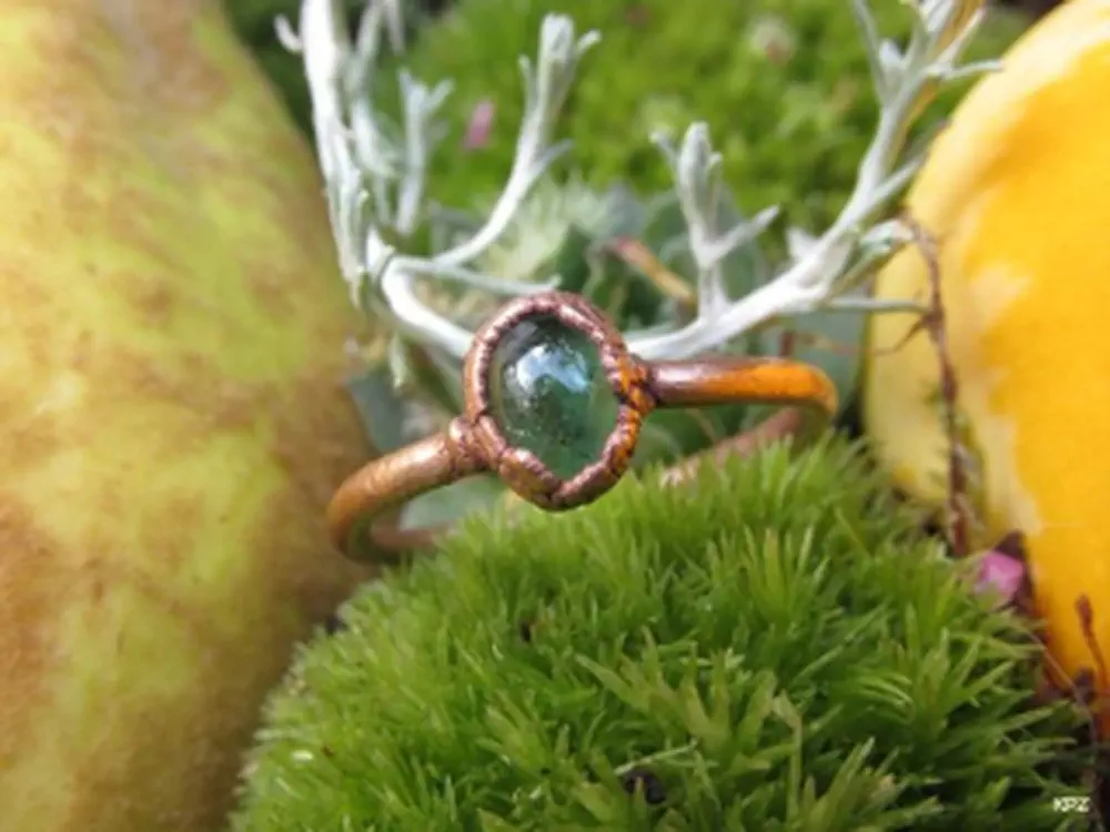 Amulet "Miluji..." - prsten se zeleným turmalínem