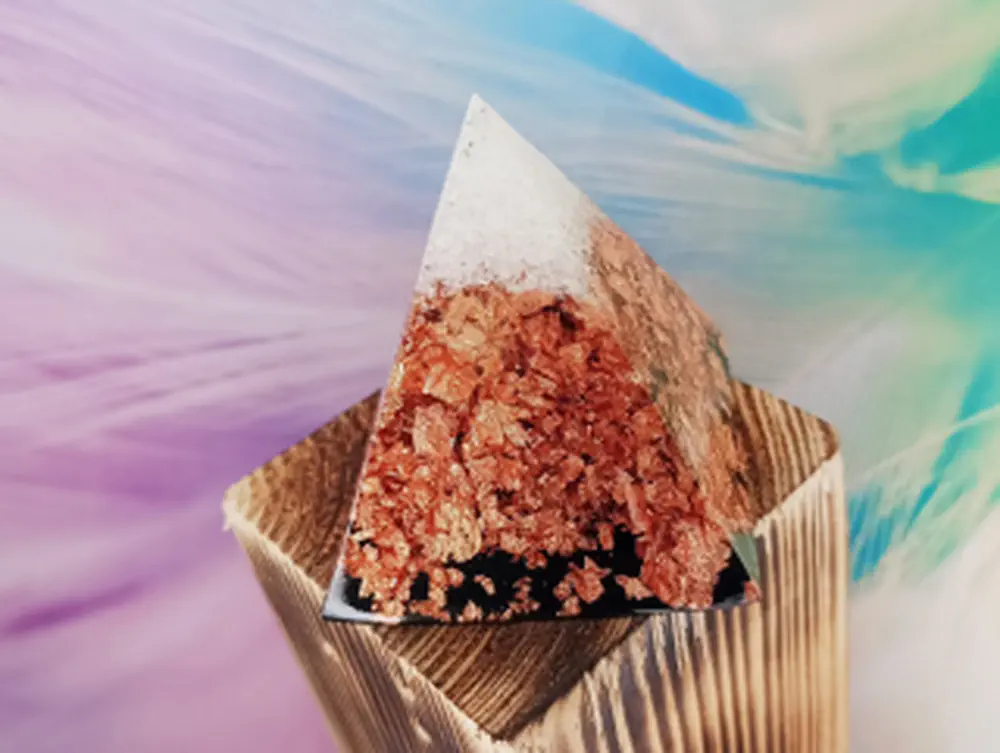"Čistá láska & Ochrana" orgonit pyramida, dosah cca 5 metrů