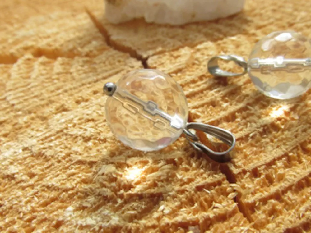 Křišťálový přívěsek  - kulička broušená, 12mm