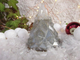 Vánoční orgonitový stromeček - Duhově stříbrný s vločkami pravého zlata