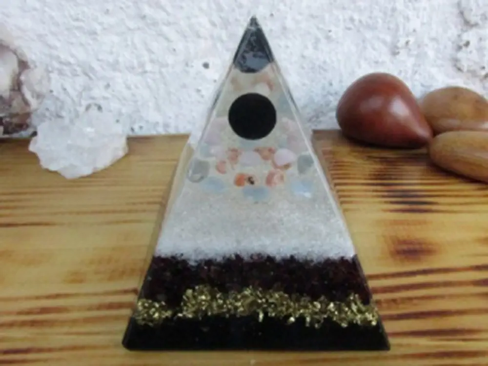Orgonit "Ochránce z nebe" (10x10cm) dosah cca 10 metrů