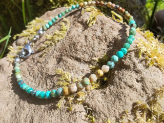 "Šťastný den"  náramek Tyrkys pravý přírodní broušené kuličky