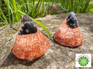 Dárek k nákupu nad 900,- "Vortex ochrany" - orgonitový kužel vločkový obsidián a měď