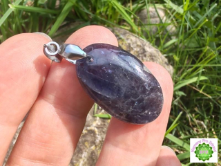 "Osvícení s lehkostí" - přívěsek Iolit se slunečním kamenem *6