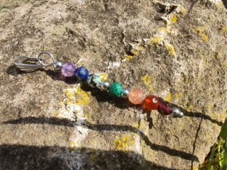 Čakrový přívěsek - broušené kuličky & nerez ocel