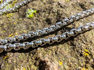 Řetízek nerez ocel  - krychličky větší, 45 + 5cm