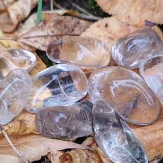 Tromlovaný kámen Záhněda – Listopadový průvodce uzemněním